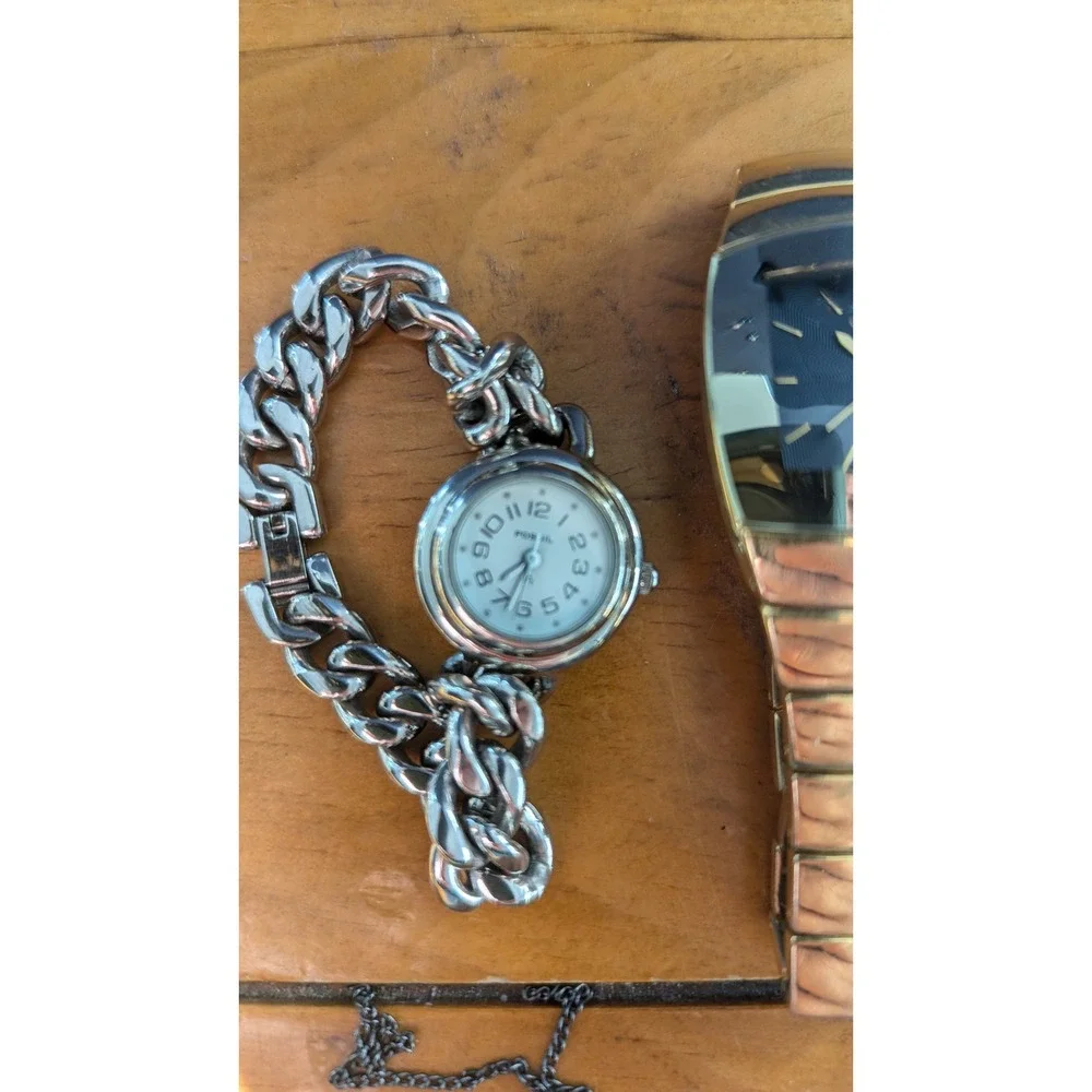 Vintage Lot of 5‎ Women's Wrist Watches Gruen Timex Omax Fashion Jewelry